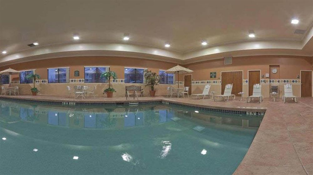 Holiday Inn Express Milwaukee N- Brown Deer/Mequon Exteriör bild
